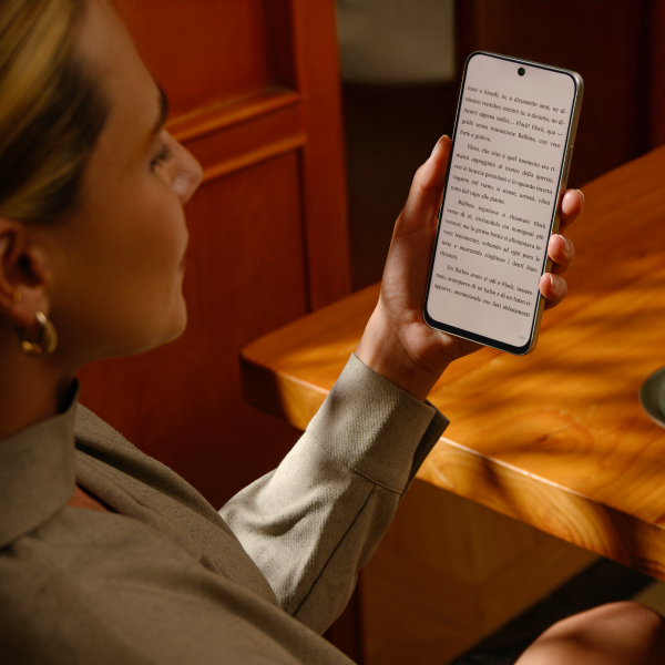 Display immersivo con tecnologia NXTPAPER